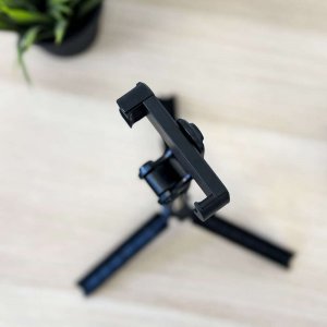 4kom.pl Uchwyt do telefonu Selfie Stick Bluetooth Statyw uchwyt na telefon z pilotem Bluetooth tripod Czarny 11