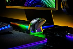 Razer Mouse Dock Pro + Wireless Charging Puck Bundle RGB 4