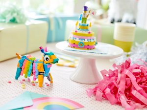 LEGO Exclusive Piniata (40644) 4