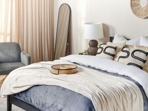 Beliani Koc 200 x 220 cm złamana biel BAYBURT 2