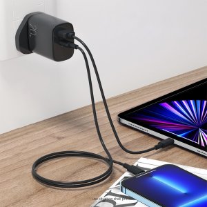 Ładowarka Joyroom Joyroom szybka ładowarka sieciowa UK USB Typ C + USB 20W PD QC3.0 czarny (L-QP2011) + kabel USB Typ C - Lightning 1m (S-M006) 4