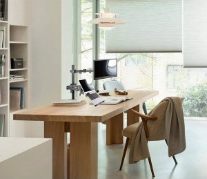 Techly Uchwyt biurkowy Techly 13-32", z półką na laptopa 12"-17" regulowany 4