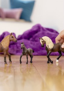 Figurka Schleich Konik figurka dla dzieci zabawka ogier Paso Peruwiański 3