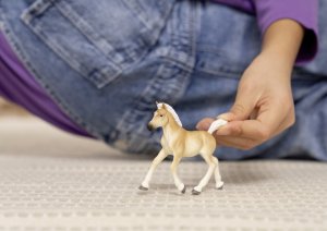 Figurka Schleich Konik figurka dla dzieci zabawka źrebak Haflinger 3