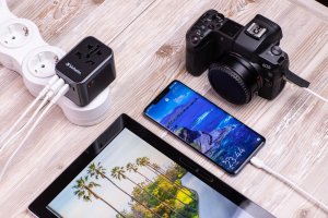 Verbatim Adapter podróżny UTA-03 globalny 16