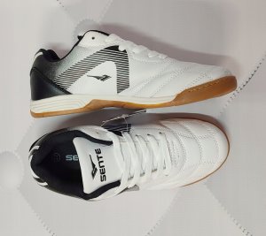 Sente Buty sportowe na halę halówki młodzieżowe 40 7