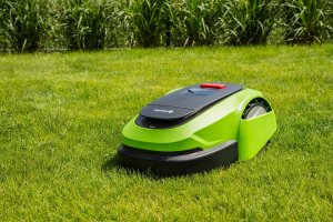 Robot koszący AL-KO Robot koszący AR900 4GARDEN 15
