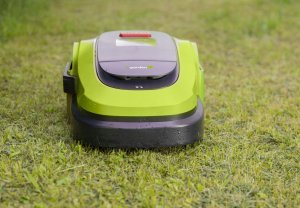 Robot koszący AL-KO Robot koszący AR900 4GARDEN 2