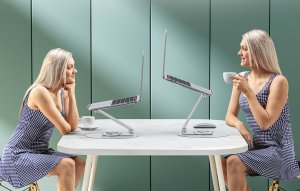 Omoton Stojak na laptop regulowany Omoton LA04 (srebrny) 4