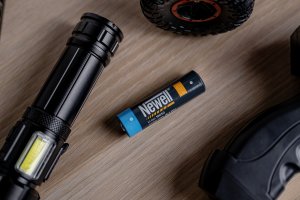 Newell NEWELL akumulator 18650 USB-C 2200 mAh 5