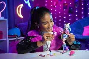 Mattel Monster High® Lagoona Blue™ Lalka podstawowa (HHK55) 2