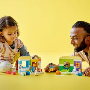 LEGO Duplo Dzień z życia w żłobku (10992) 5