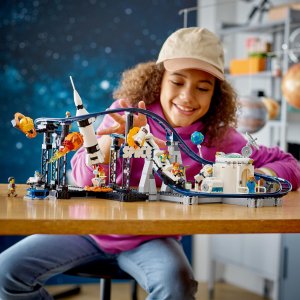 LEGO Creator 3 w 1 Kosmiczna kolejka górska (31142) 5