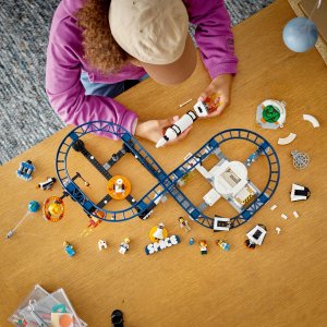 LEGO Creator 3 w 1 Kosmiczna kolejka górska (31142) 6