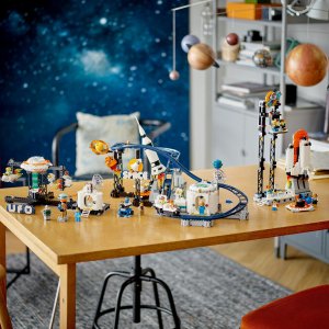 LEGO Creator 3 w 1 Kosmiczna kolejka górska (31142) 7