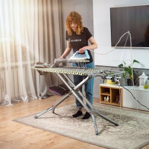 Kadax Deska Do Prasowania Z Uchwytem Gniazdem Rękawnik 2