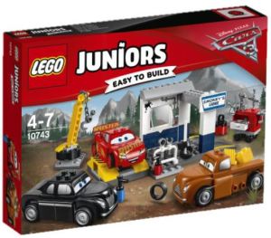 LEGO Juniors - Cars - Warsztat Smokey'ego (10743) 1