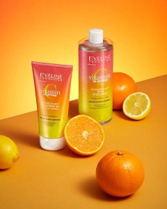 Eveline Vitamin C 3X Action Rozświetlający płyn micelarny 500 ml 2