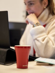 Dr.Bacty Kubek termiczny do kawy z powłoką ceramiczną Dr.Bacty Apollo - 227 ml - czerwony 7