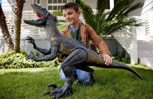 Figurka Mattel Jurassic World Kolosalny Indoraptor (90 cm długości), „połykający” minifigurki (HKY14) 3