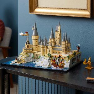 LEGO Harry Potter Zamek Hogwart™ i błonia (76419) 9