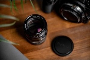 Obiektyw Voigtlander Obiektyw Voigtlander Ultron 75 mm f/1,9 do Leica M - SC 8