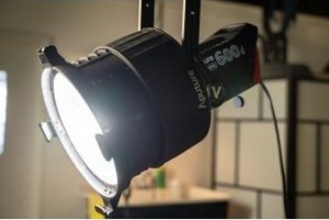 Lampa studyjna Lampa LED Aputure Light Storm LS 600d - V-mount 13