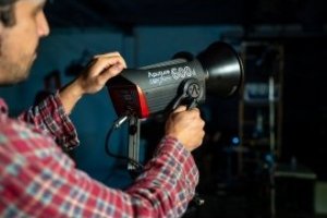 Lampa studyjna Lampa LED Aputure Light Storm LS 600d - V-mount 19