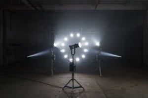 Lampa studyjna Lampa LED Aputure Light Storm LS 600d - V-mount 20