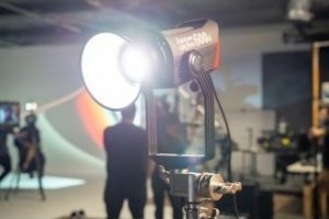 Lampa studyjna Lampa LED Aputure Light Storm LS 600d - V-mount 9