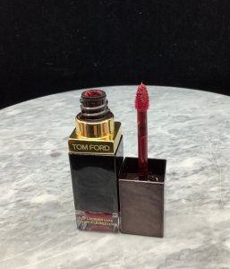 Tom Ford , Luxe Vinyl, Matte, Liquid Lipstick, 10, Infuriate, 6 ml For Women 2