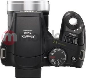 Aparat cyfrowy Fujifilm S5700 + Czytnik Kart Pamięci Discovery 3