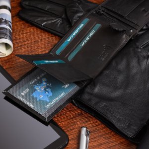 Beltimore Zestaw męski skórzany portfel poziomy rękawiczki czarne Beltimore T89 6