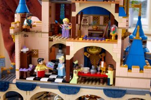 LEGO Disney Zamek Disneya (43222) 6