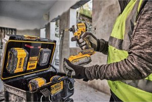 Dewalt Skrzynka narzędziowa Toughsystem 2.0 16