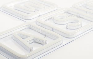 PREYON Neon gamingowy LED ścienny WASD Purple Eye Bait (PBEB28WD) 3