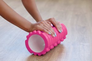 Fizyo WAŁEK DO MASAŻU CROSSFIT 33CM ROLLER WYPUSTKI EVA 3