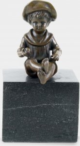 rzezbyzbrazu Mały Chłopiec Rzeźba z Brązu 1