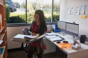 Monitor HP E24T G5 (6N6E6AA#ABB) 7