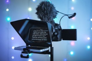 Newell Desview T2 Teleprompter 9
