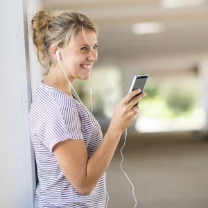 Słuchawki Hama SŁUCHAWKI DOUSZNE "ADVANCE, BIAŁE, ZAMIENNIK DO 184038 8