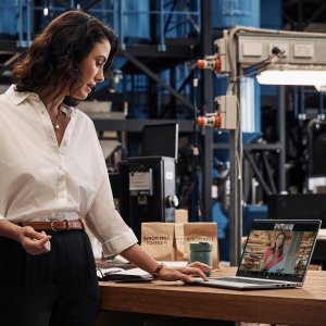 Laptop HP Laptop HP ProBook 440 G9 / 724B8EA / Intel i5 / 8GB / SSD 256GB / Intel Xe / FullHD / Win 11 Pro / Srebrny 9