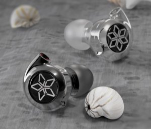 Słuchawki FiiO FiiO FH11 - Hybrydowe monitory douszne z przetwornikiem DD + BA 2