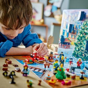 LEGO City Kalendarz adwentowy 2023 (60381) 4