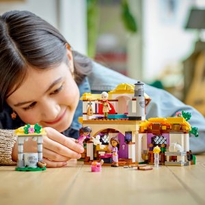 LEGO Disney Chatka Ashy (43231) 5