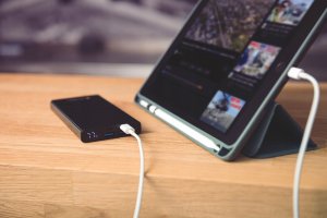 Powerbank GoGEN Power Bank 10 000 mAh Gogen PB100008B czarny 5