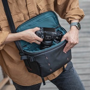 Torba PGYTECH Torba fotograficzna na ramię PGYTECH OneMo Sling 7L (czarna) 6