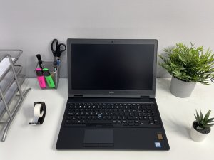 Laptop Dell Precision 3530 2