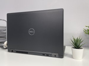 Laptop Dell Precision 3530 6