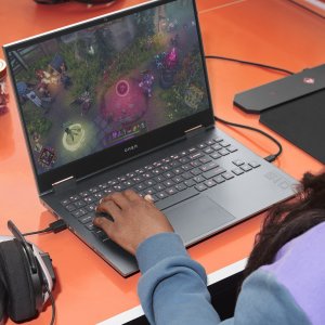 Laptop HP Laptop Omen HP 15-en1010nr / 3T0Z5UA / AMD Ryzen 7 / 8GB / SSD 512GB / Nvidia RTX 3060 / FullHD / 144Hz / Win 11 / Czarny 7